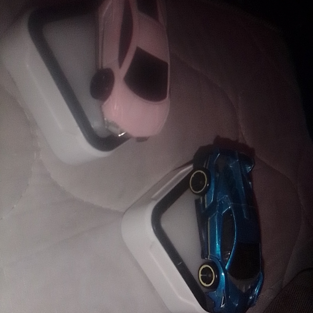 Lambo Hotwheels - Picture 9 of 11